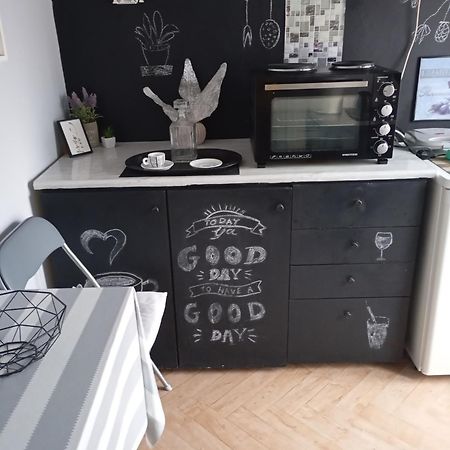 Comfy Studio Lamia Bagian luar foto